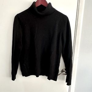 Everlane mockneck boxy cashmere sweater